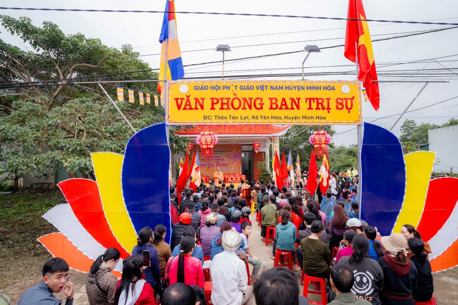 Ban Trị sự GHPG Việt Nam tỉnh Quảng Bình và huyện Minh Hóa trao tặng nhiều phần quà Tết trị giá hơn 700 triệu đồng