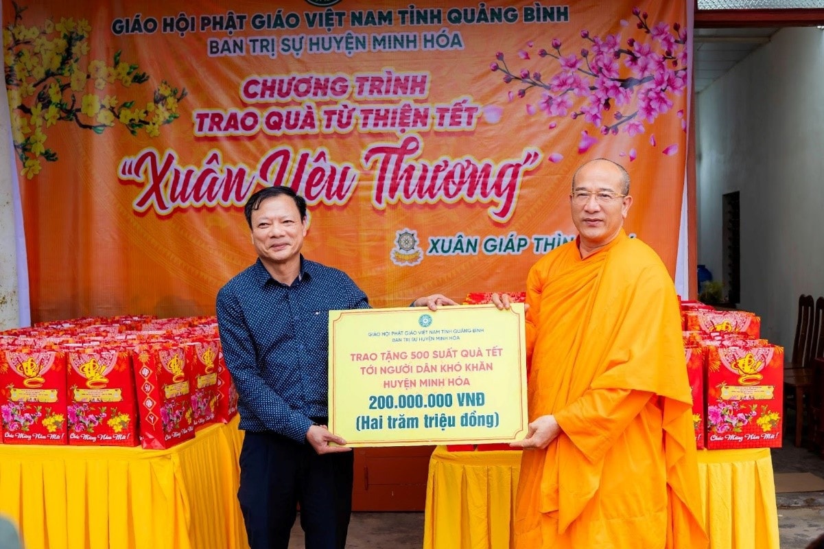 Ban Trị sự GHPG Việt Nam tỉnh Quảng Bình và huyện Minh Hóa trao tặng nhiều phần quà Tết trị giá hơn 700 triệu đồng