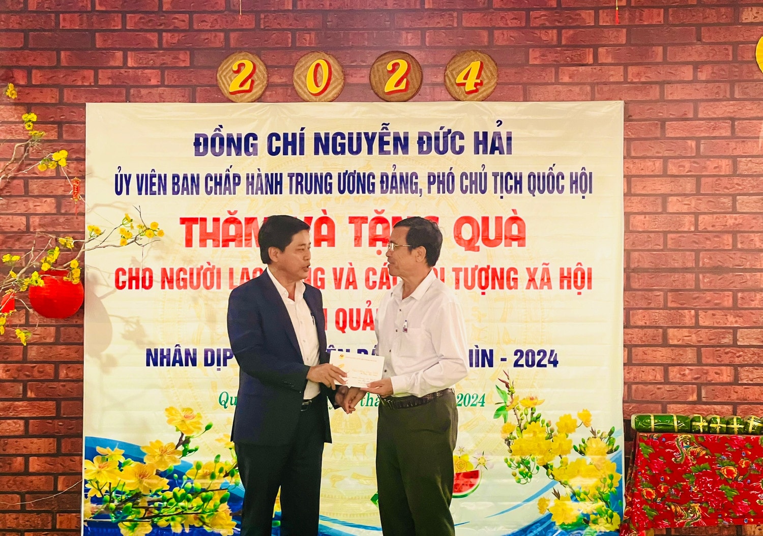 Phó Chủ tịch Quốc hội Nguyễn Đức Hải dâng hương, thăm, chúc Tết tại tỉnh Quảng Nam và TP Đà Nẵng. -0