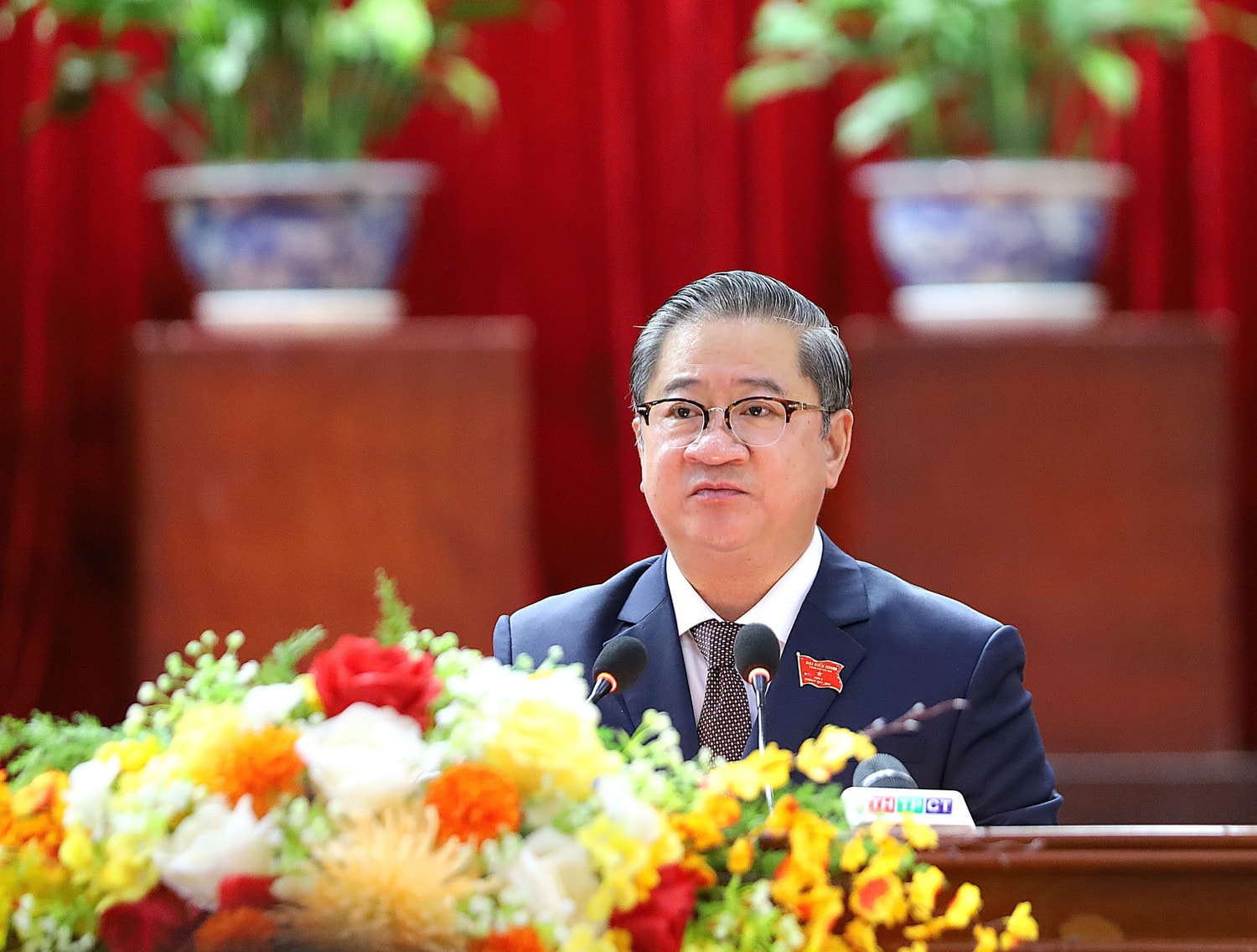  Phó Bí thư Thành ủy, Chủ tịch UBND TP. Cần Thơ Trần Việt Trường
