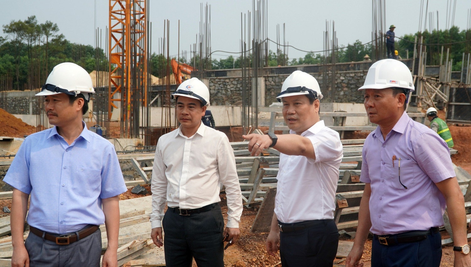 Quảng Bình đột phá đầu tư kết cấu hạ tầng, tạo động lực phát triển -1