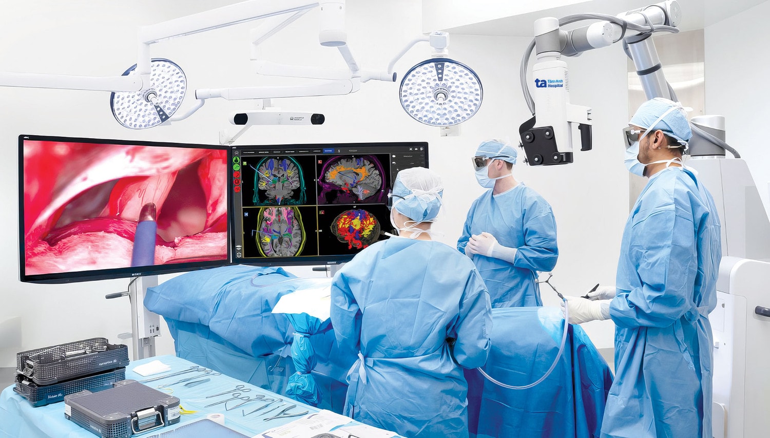 Đẩy mạnh đổi mới sáng tạo và đầu tư công nghệ để nâng cao chất lượng khám, chữa bệnh, chăm sóc sức khỏe cộng đồng -0