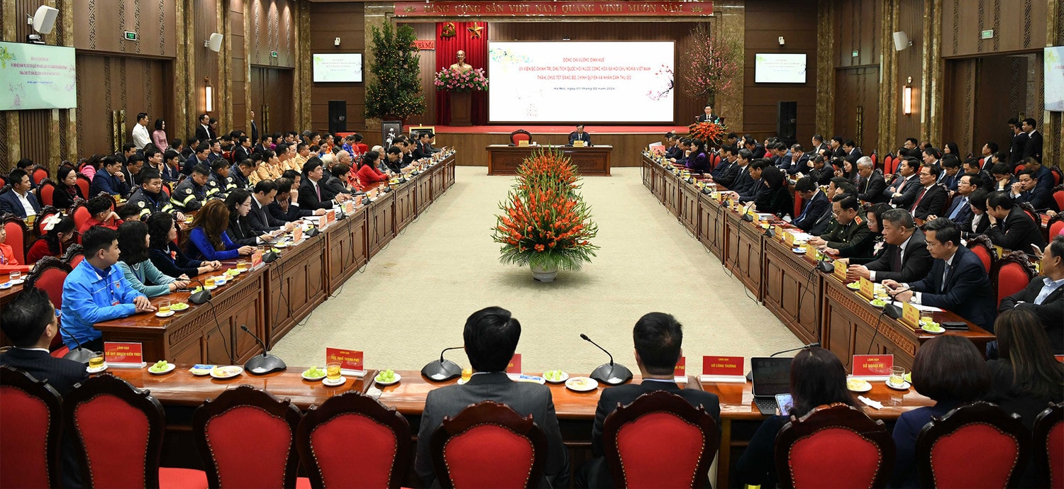 Chủ tịch Quốc hội Vương Đình Huệ thăm, chúc Tết Đảng bộ, chính quyền và Nhân dân Thủ đô Hà Nội -0
