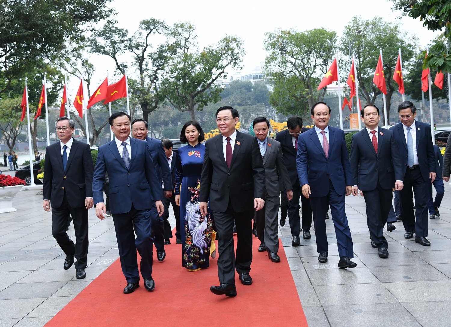 Chủ tịch Quốc hội Vương Đình Huệ thăm, chúc Tết Đảng bộ, chính quyền và Nhân dân Thủ đô Hà Nội -0