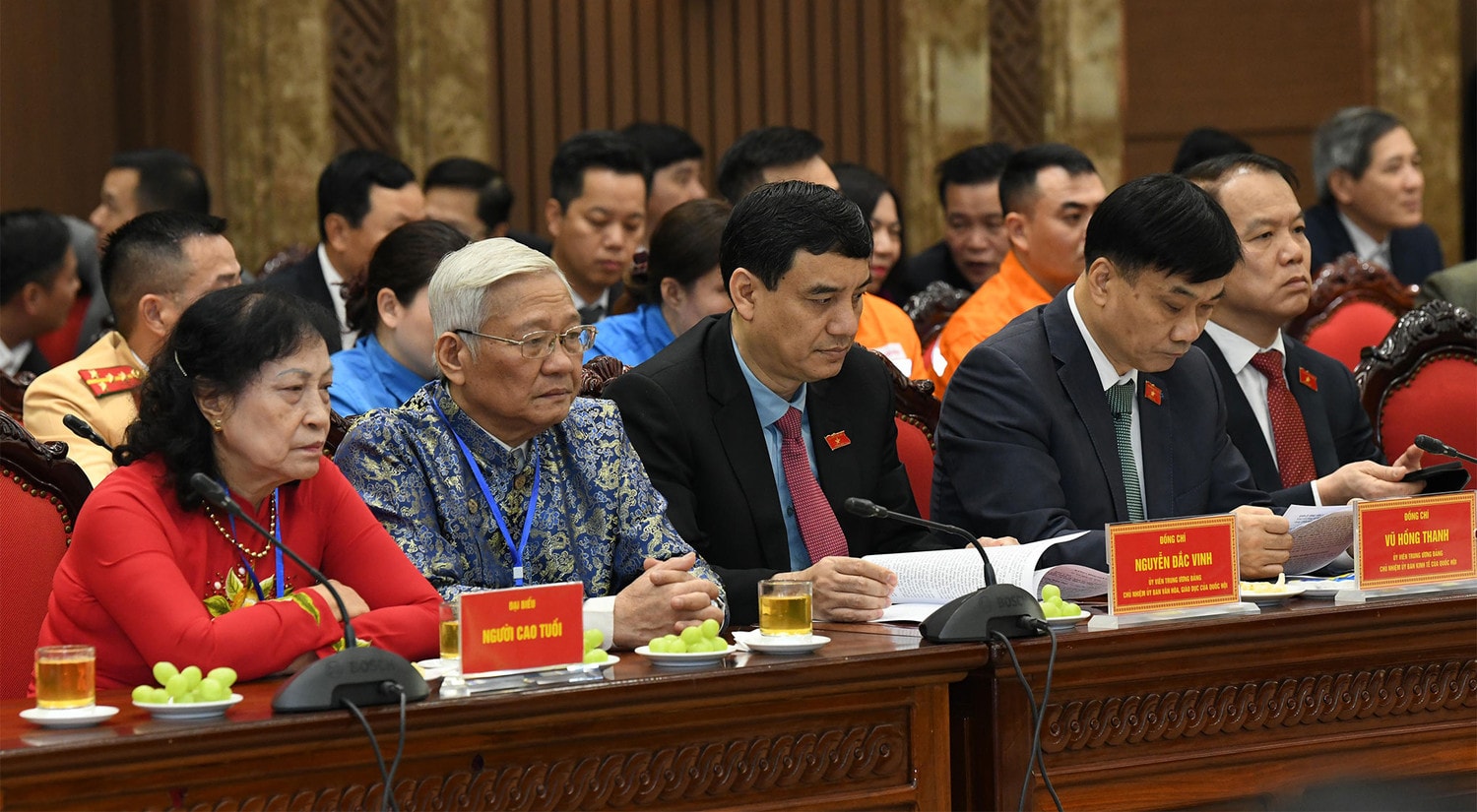 Chủ tịch Quốc hội Vương Đình Huệ thăm, chúc Tết Đảng bộ, chính quyền và Nhân dân Thủ đô Hà Nội -0