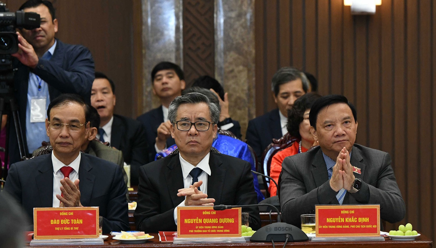 Chủ tịch Quốc hội Vương Đình Huệ thăm, chúc Tết Đảng bộ, chính quyền và Nhân dân Thủ đô Hà Nội -0