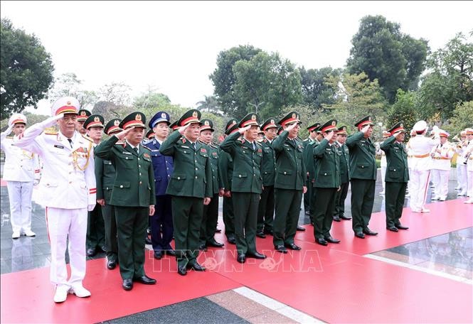 Lãnh đạo Đảng, Nhà nước tưởng niệm các Anh hùng Liệt sỹ nhân dịp Tết Nguyên đán -0
