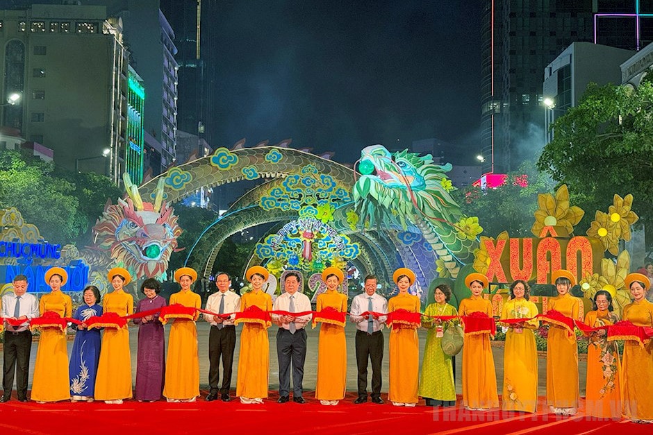 Lễ khai mạc Đường hoa Nguyễn Huệ Tết Giáp Thìn năm 2024 với chủ đề “Xuân yêu thương, Tết sum vầy”