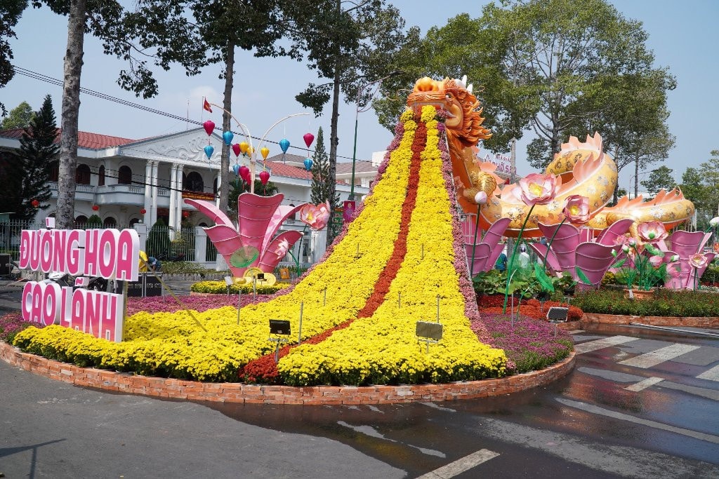 Đường hoa Xuân Đất Sen hồng năm nay có gì đặc biệt?