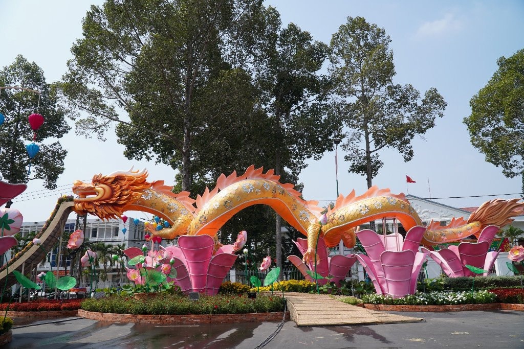 Đường hoa Xuân Đất Sen hồng năm nay có gì đặc biệt?