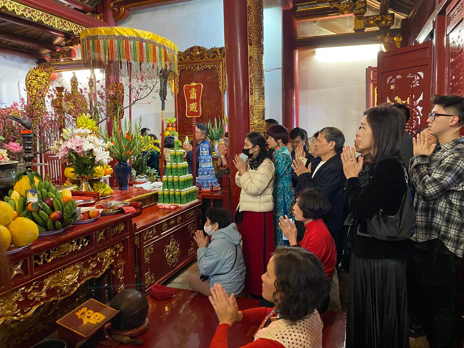 Hà Nội: Tấp nập dòng người du xuân tới đền Ngọc Sơn -0