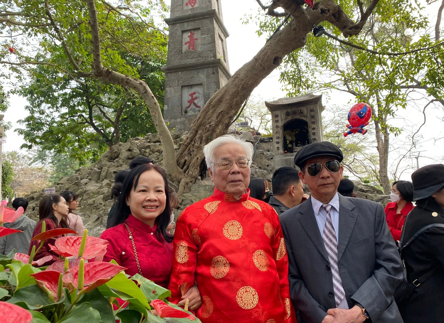 Hà Nội: Tấp nập dòng người du xuân tới đền Ngọc Sơn -0
