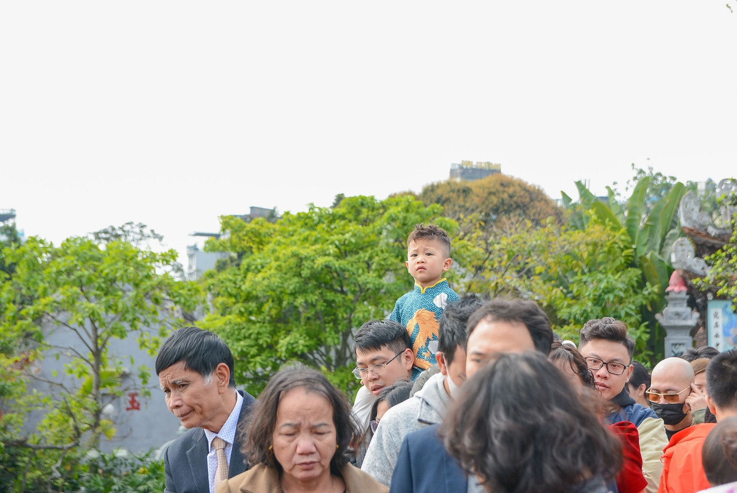 Hà Nội: Tấp nập dòng người du xuân tới đền Ngọc Sơn -0