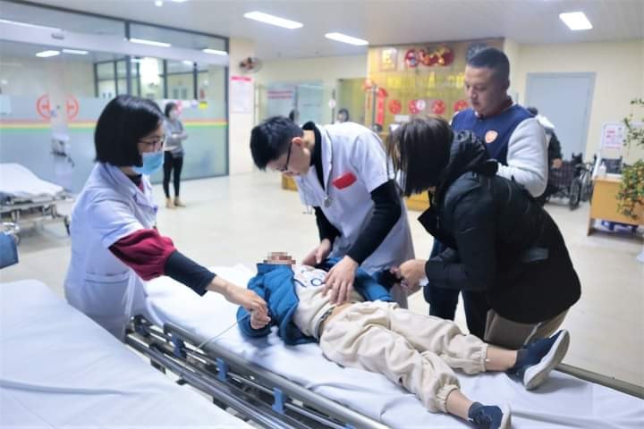 Mang đến sự an tâm, ấm áp cho người bệnh ngày đầu năm mới -0