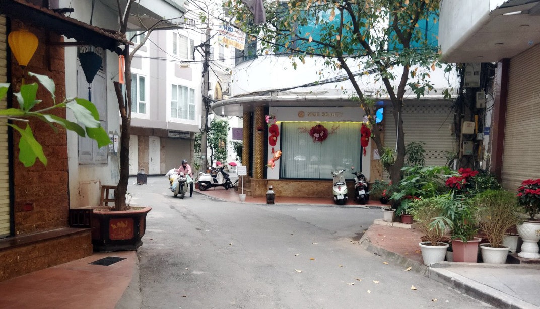 Đầu năm, mua muối mua lửa mua giấy xin chữ -0