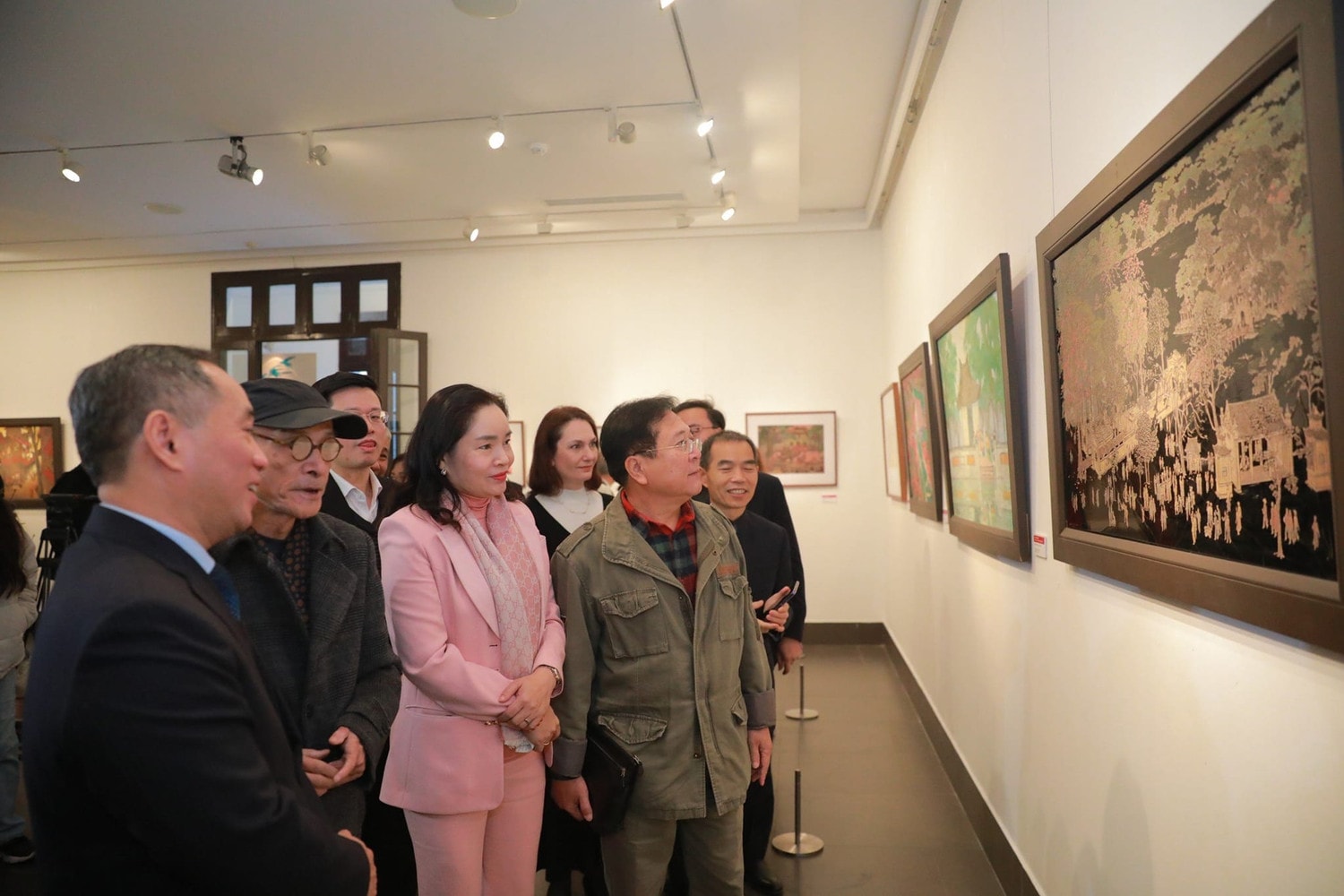 Xuân Hà Nội qua lăng kính hội họa -0