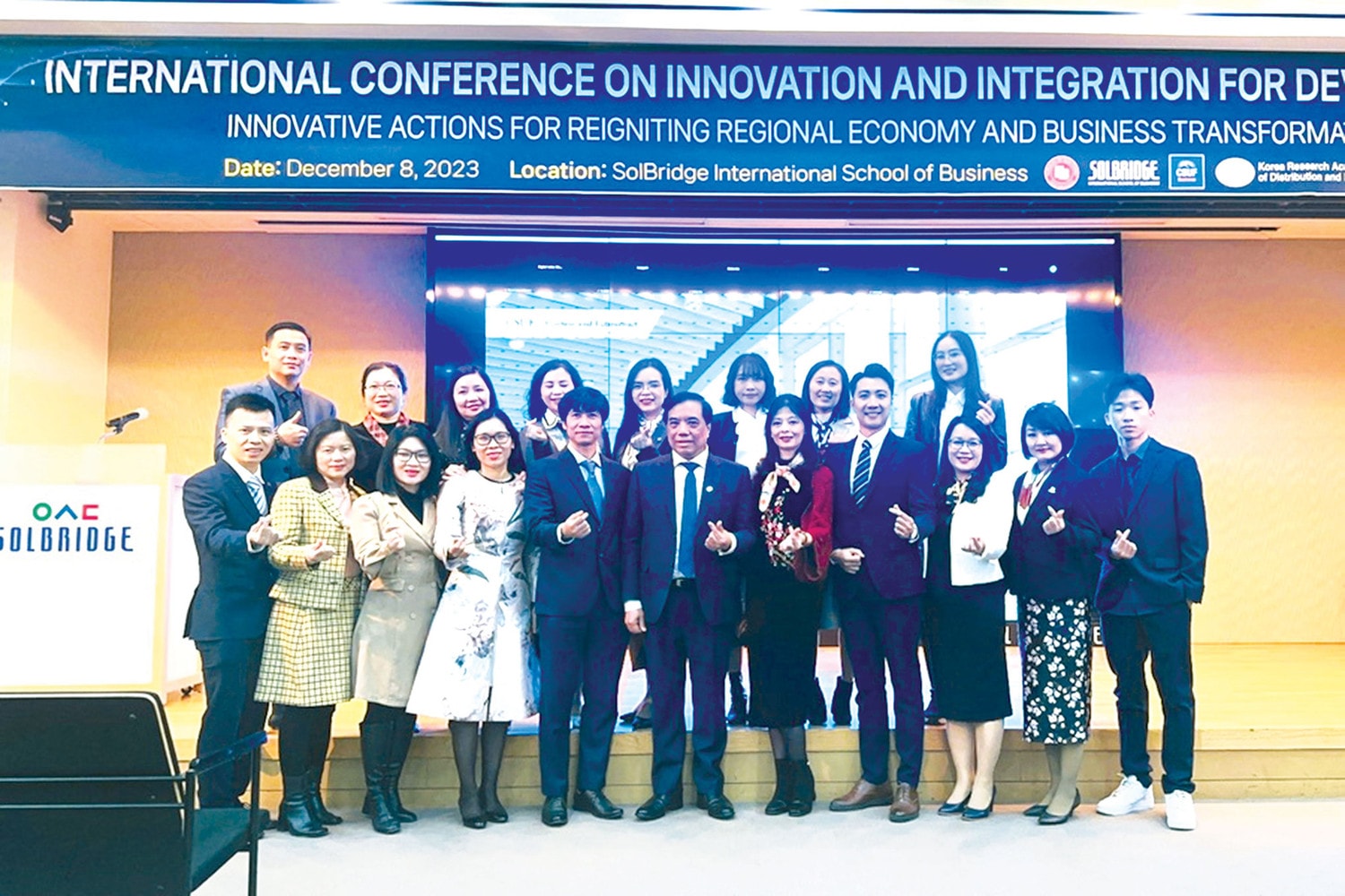 Đột phá về chất lượng, phấn đấu trở thành Đại học, đáp ứng tiêu chuẩn quốc tế -0