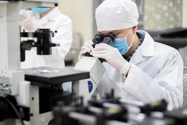 Các nhà khoa học Đại học Quốc gia Hà Nội công bố 1.711 bài báo quốc tế trong năm 2023 -0