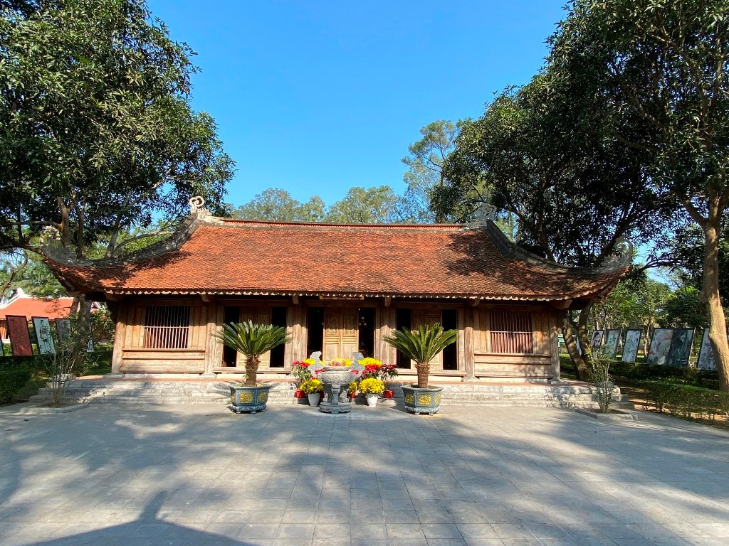 Ngày Tết về thăm Khu Di tích Quốc gia đặc biệt Đại thi hào Nguyễn Du -11