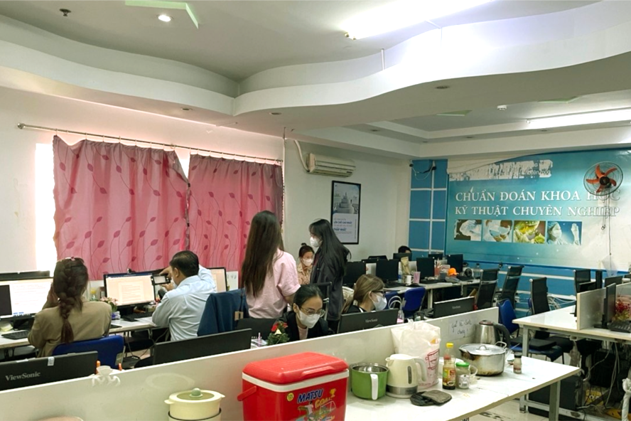 Khu vực tư vấn khám bệnh, chữa bệnh cho người dân trên các trang mạng xã hội tại địa chỉ số 1505 đường 3 tháng 2 của Công ty TNHH Quảng cáo Fruit