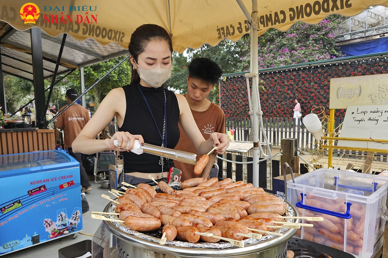 Khu du lịch bãi đá sông Hồng ngang nhiên thu phí tham quan với giá “cắt cổ” tại Hà Nội -0