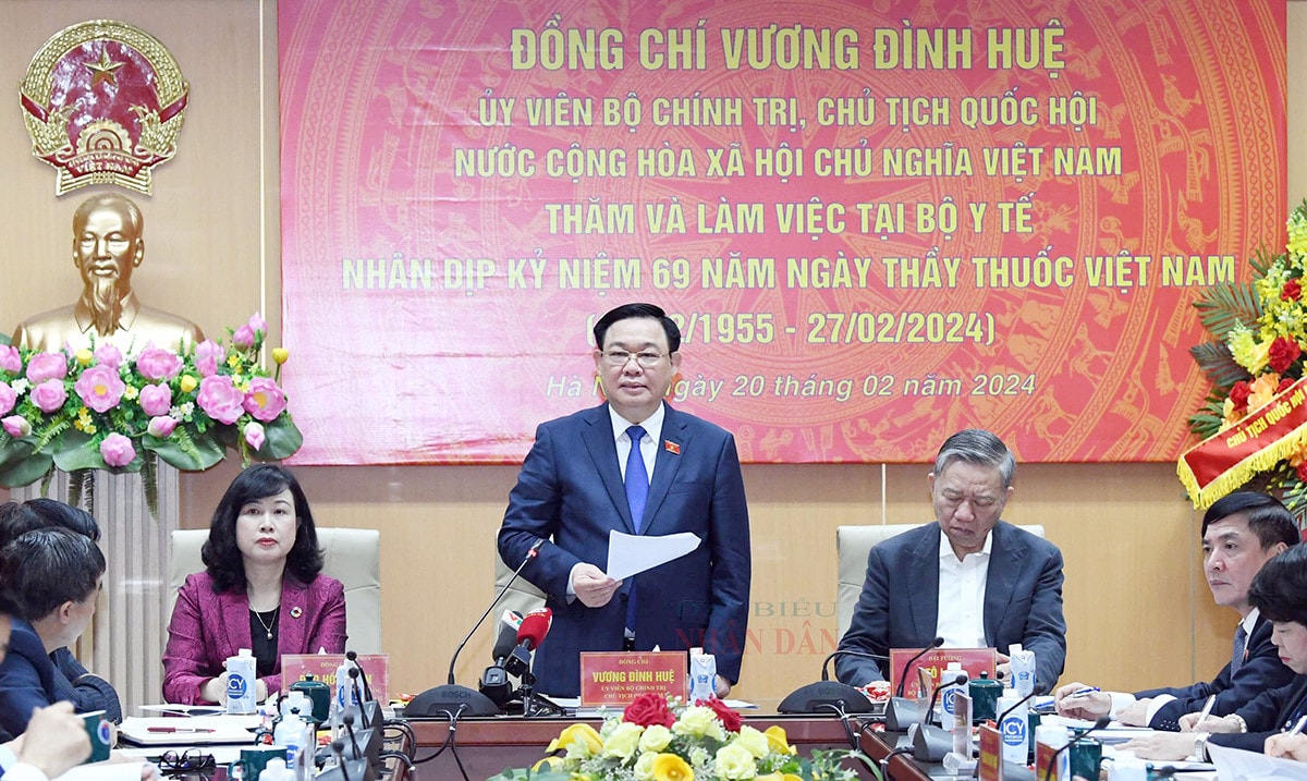 Chủ tịch Quốc hội Vương Đình Huệ: Chăm sóc sức khoẻ nhân dân là ưu tiên đặc biệt của Đảng và Nhà nước ta ảnh 3