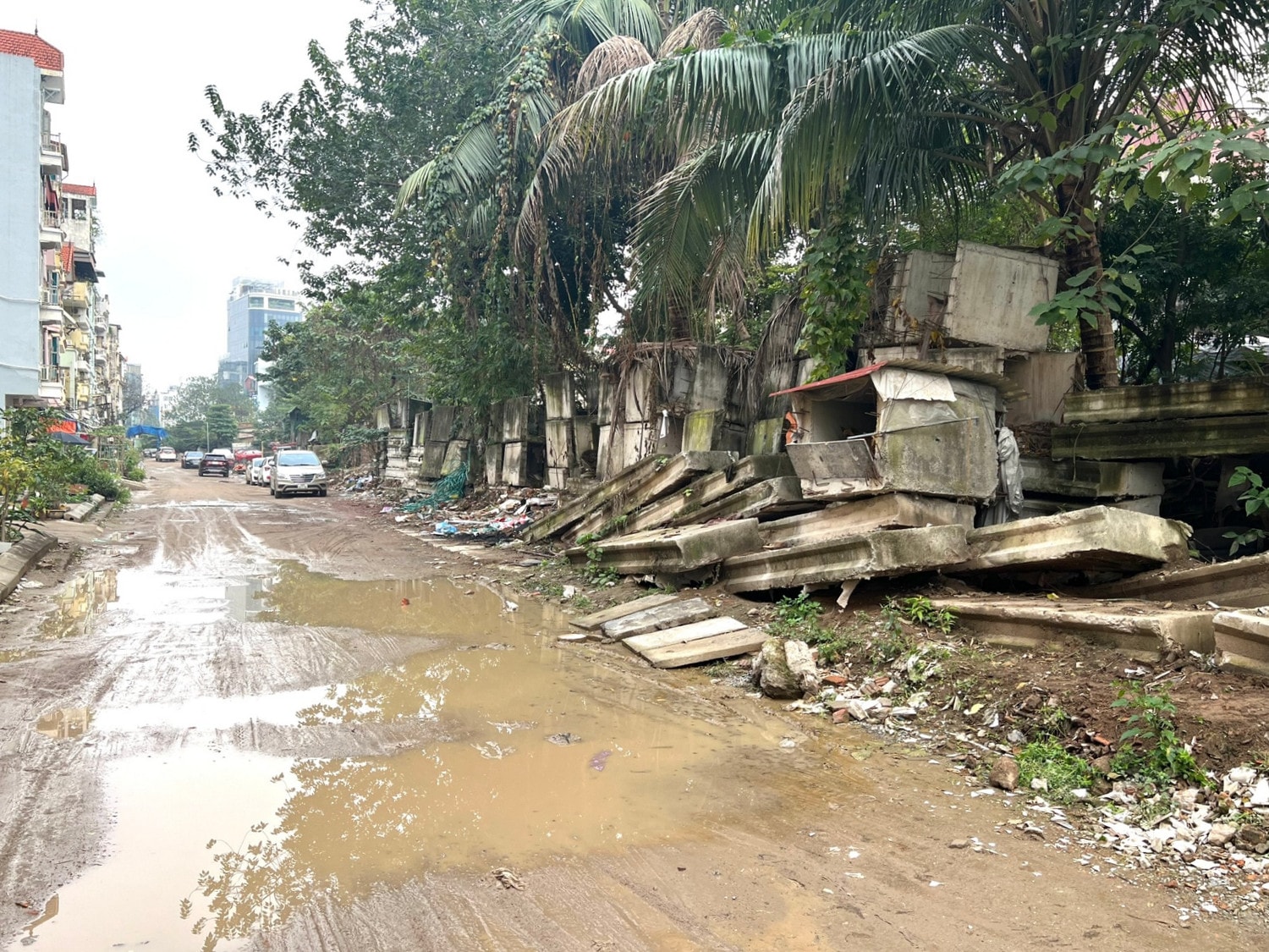 Quận Ba Đình: Rác thải bủa vây trường học -0