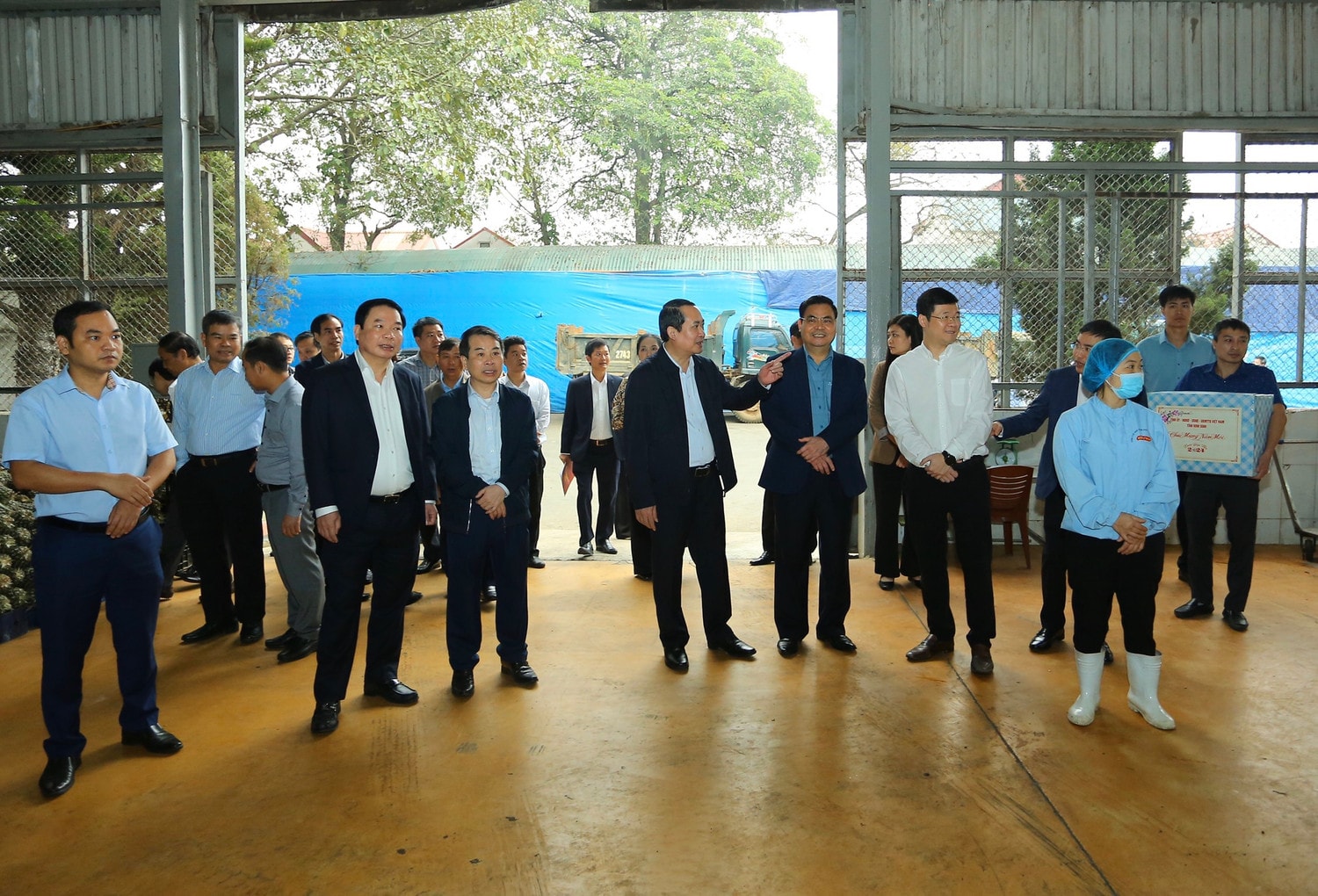 Đoàn đến thăm mô hình sản xuất của HTX Sinh Dược tại xã Gia Sinh Kiểm tra, động viên sản xuất tại một số doanh nghiệp đầu xuân Giáp Thìn 2024 -0
