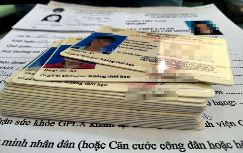 Bộ Công an đề xuất gộp giấy phép lái xe hạng B1, B2 -0