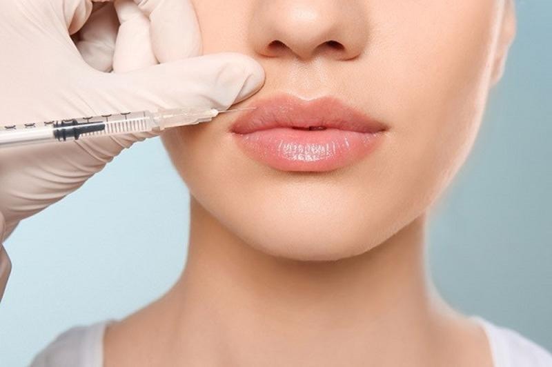 Làm đẹp tại cơ sở không uy tín, nữ bệnh nhân nhiễm trùng sau khi tiêm filler -0