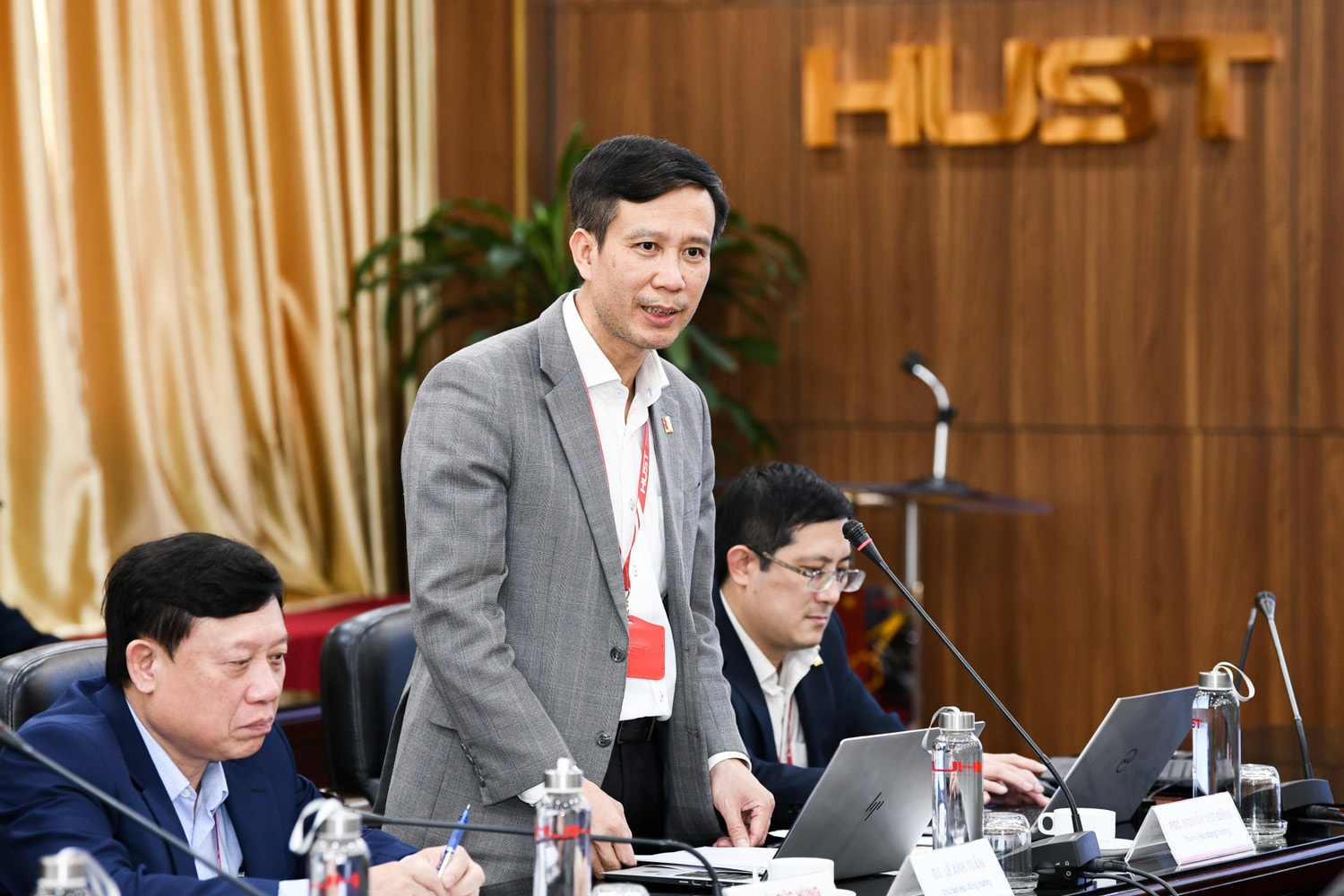 Ba nhóm yếu tố cấu thành một đại học đẳng cấp quốc tế -0