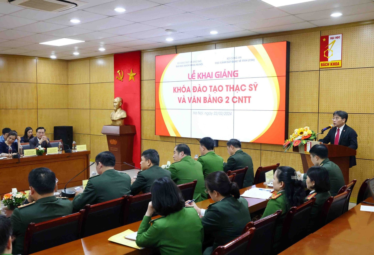 Bộ Công an và Đại học Bách Khoa phối hợp đào tạo cán bộ chuyên sâu ngành công nghệ thông tin -0