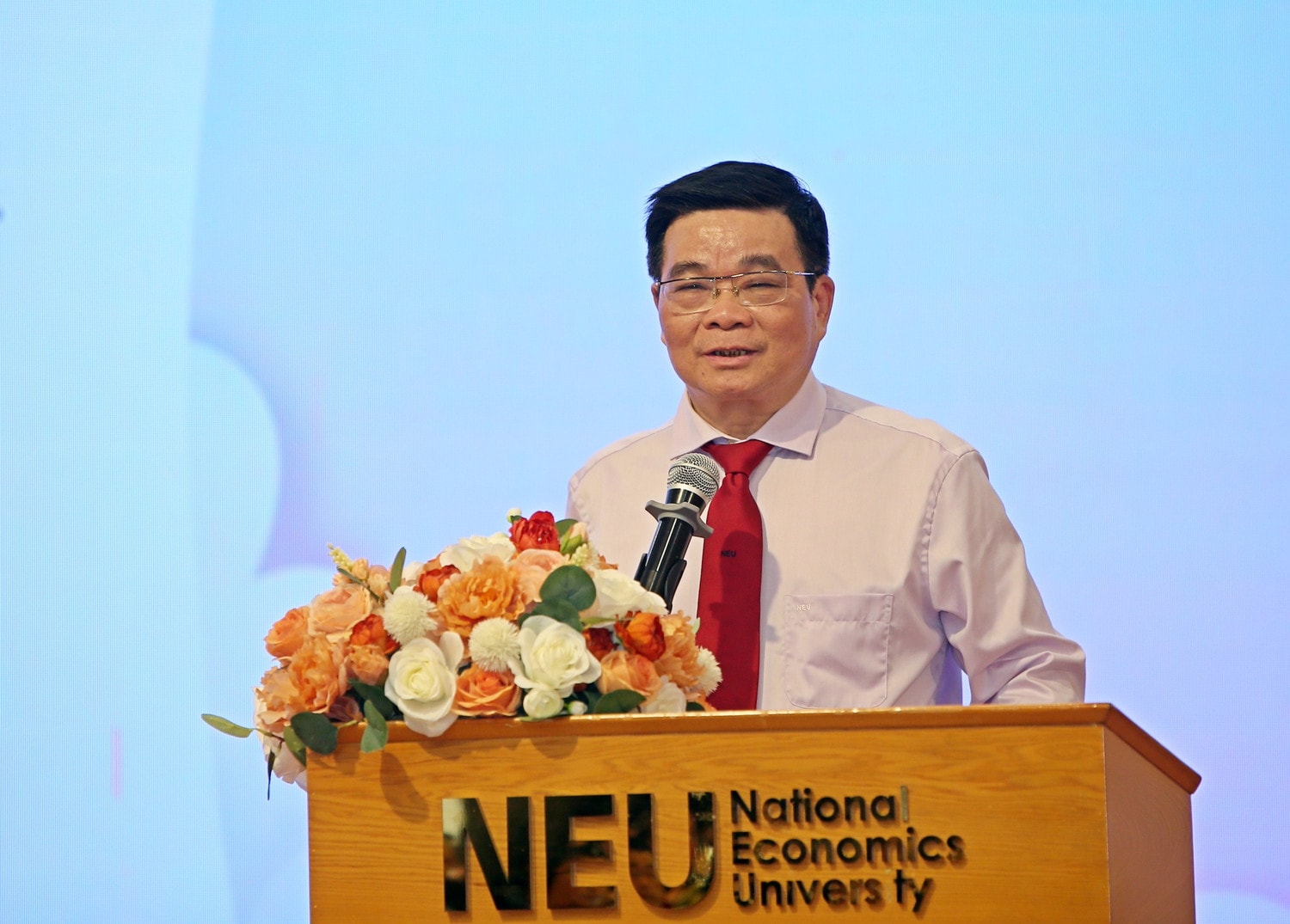 Để đạt mục tiêu phát triển kinh tế cần linh hoạt về chính sách -0