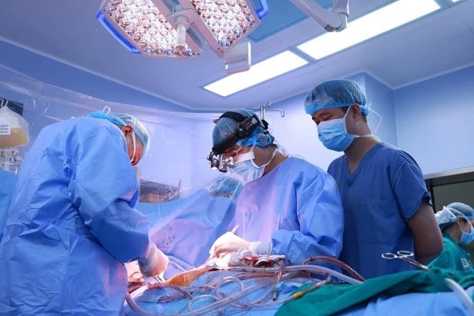 Ca ghép tim đầu tiên tại Bệnh viện Trung ương Quân đội 108 được thực hiện thành công. Nguồn: ITN