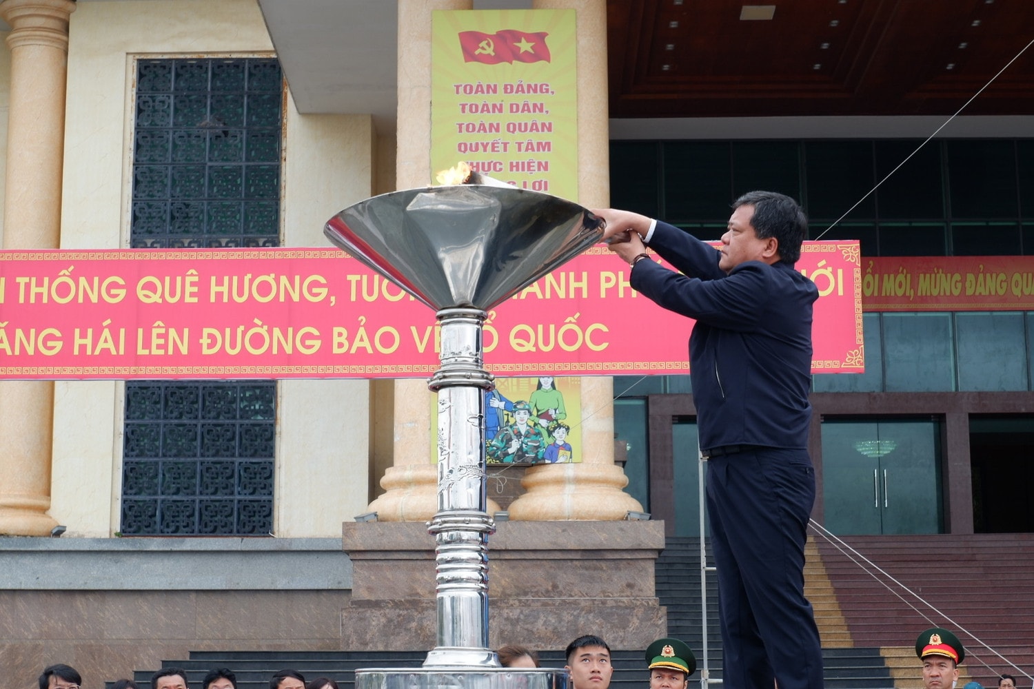 Quảng Bình: Tổ chức trang trọng lễ giao nhận quân năm 2024 