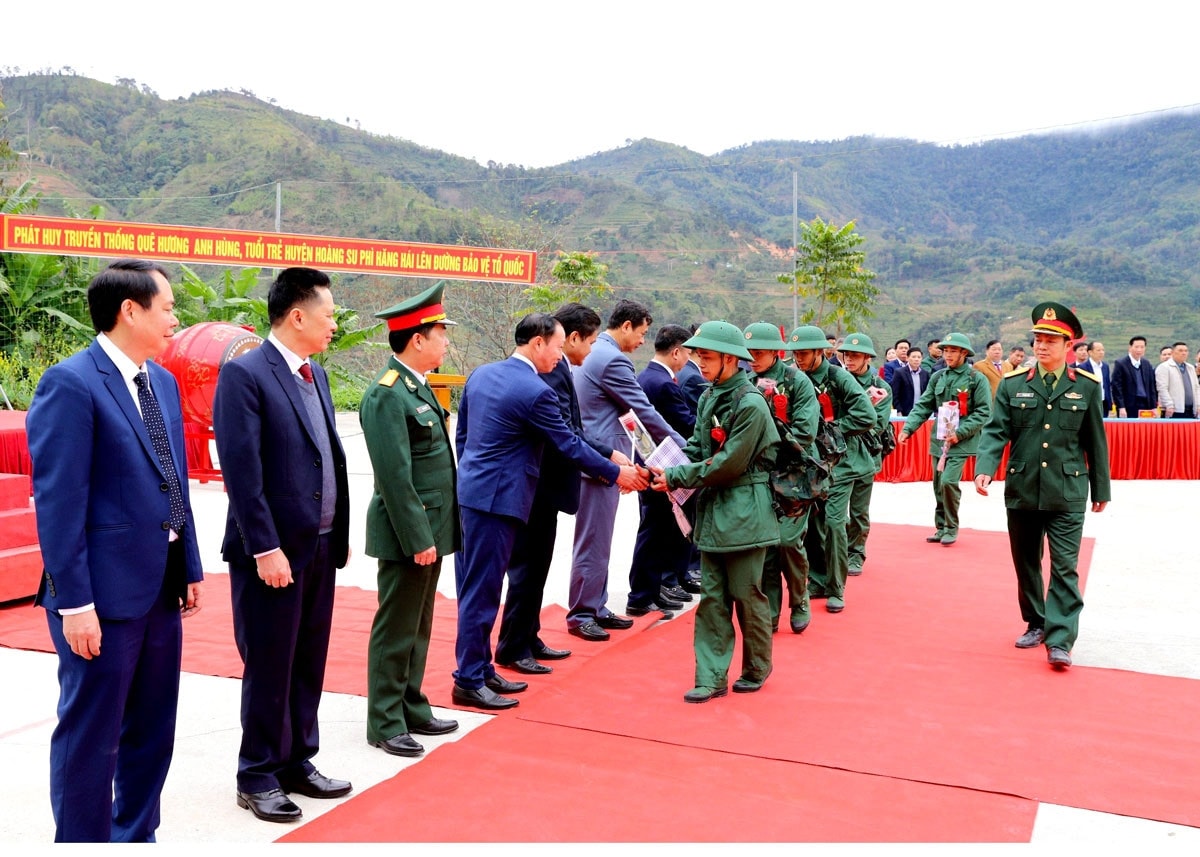 Hà Giang: Sôi nổi ngày hội tòng quân năm 2024 -0