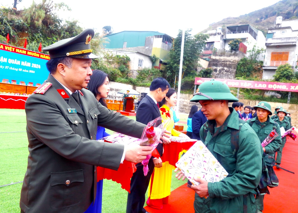 Hà Giang: Sôi nổi ngày hội tòng quân năm 2024 -0