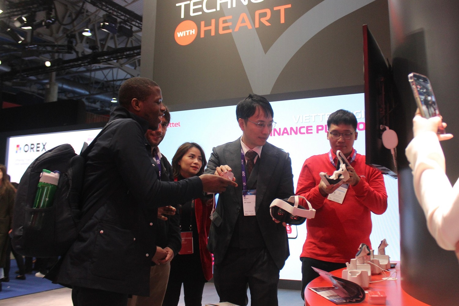 mwc 12.jpg -0