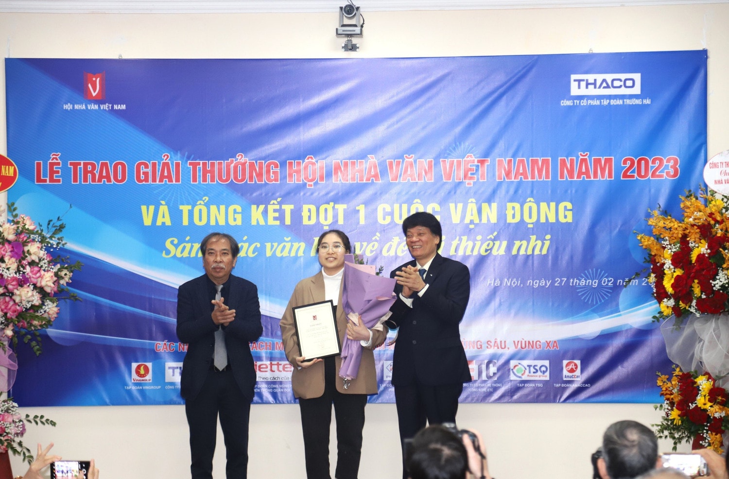 Sụt giảm số lượng tác phẩm của tác giả trẻ -0