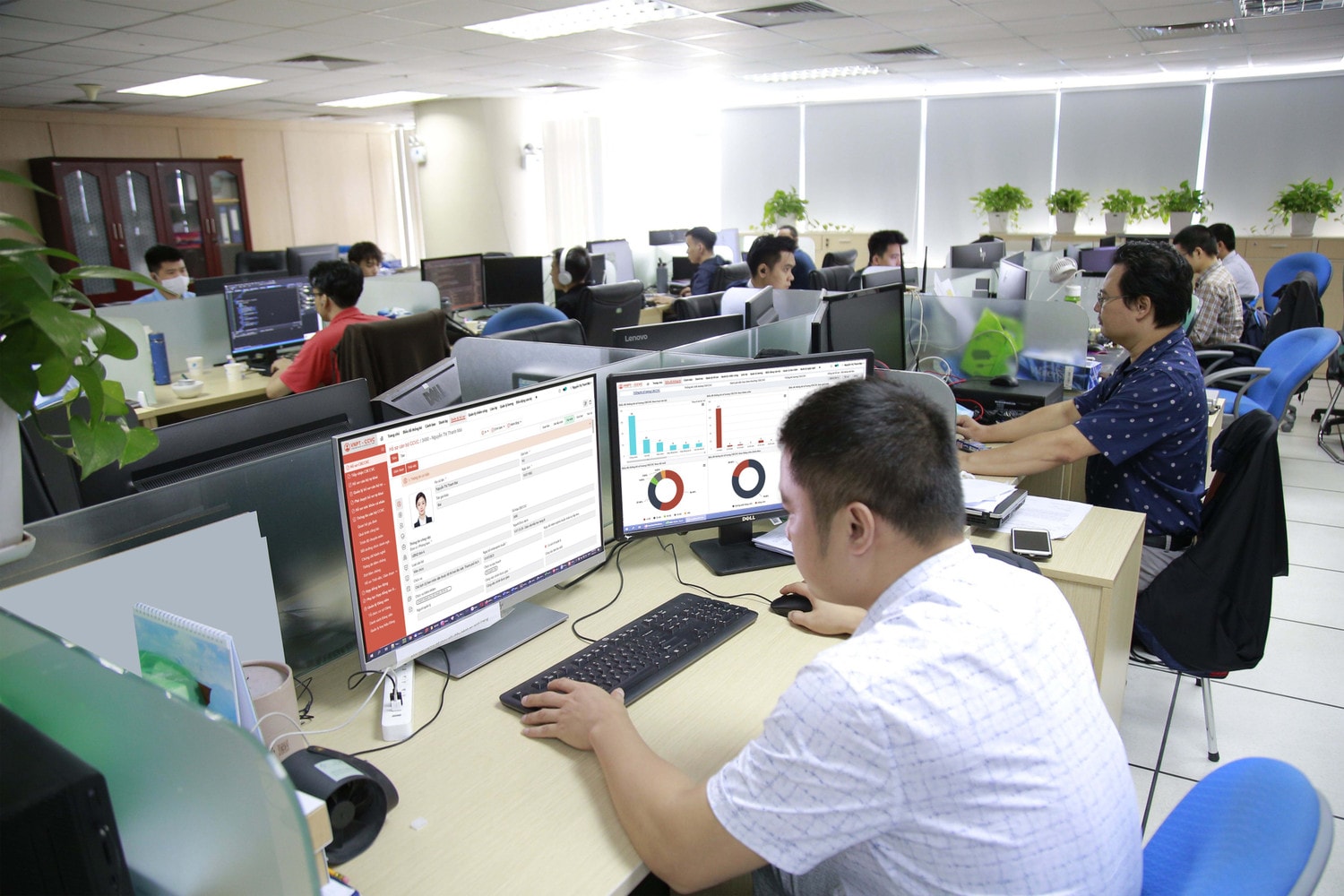 VNPT CCVC - Chuyển đổi số toàn diện quản trị nhân lực -0