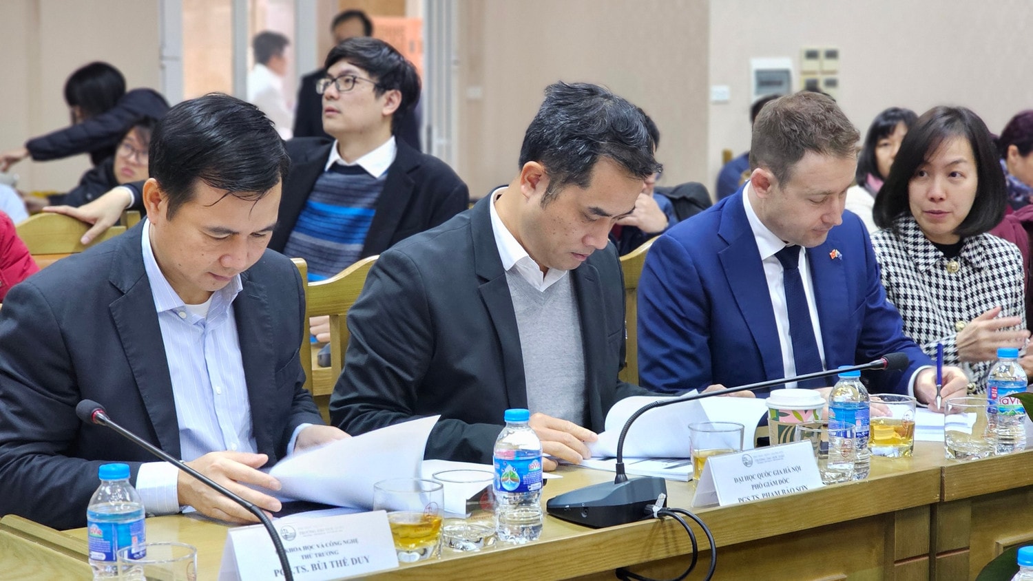 Phát triển và ứng dụng trí tuệ nhân tạo có trách nhiệm, lý luận và thực tiễn -0