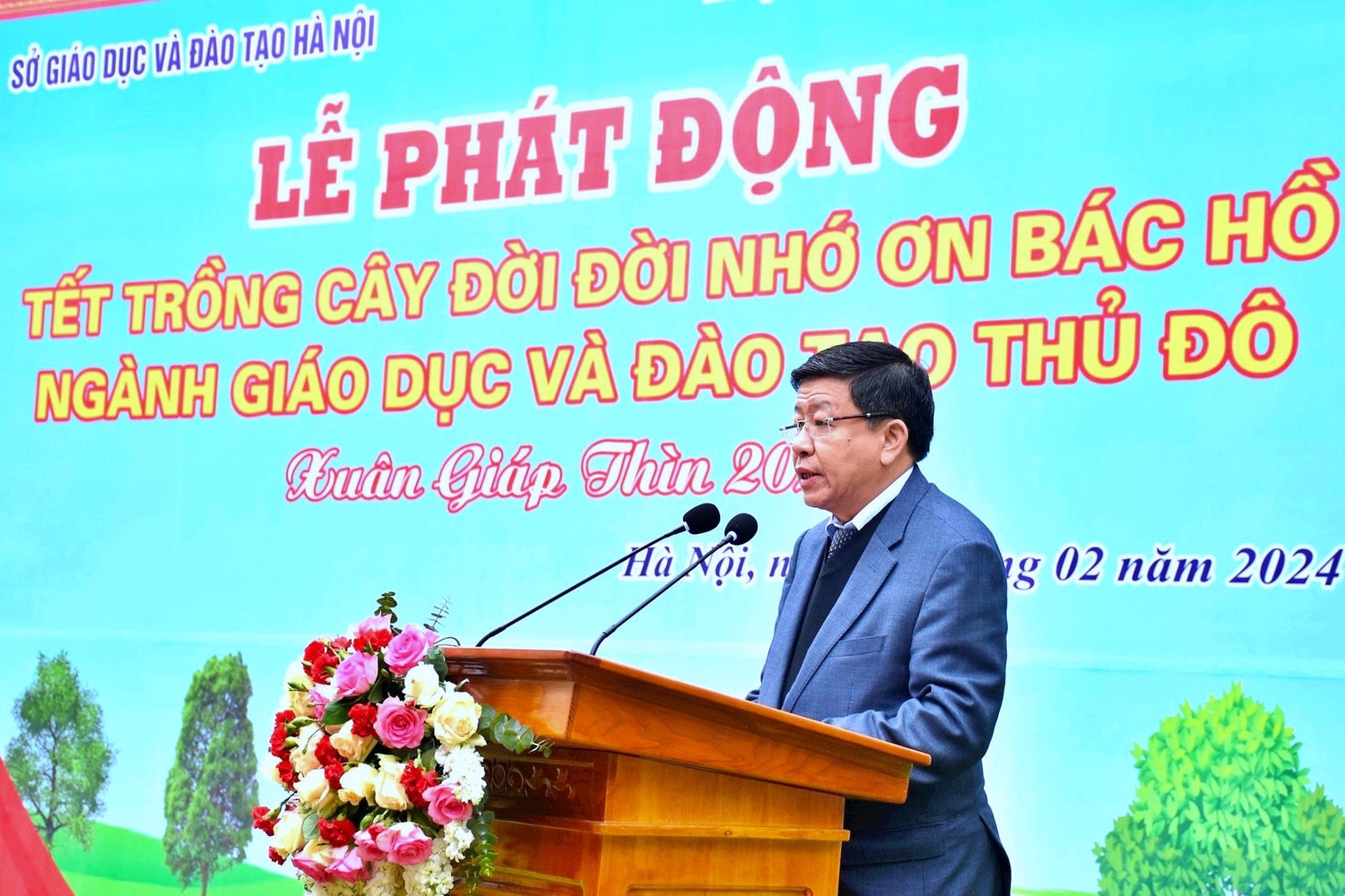 Hà Nội: Phát động phong trào mỗi nhà giáo, học sinh trồng 1 cây xanh -0