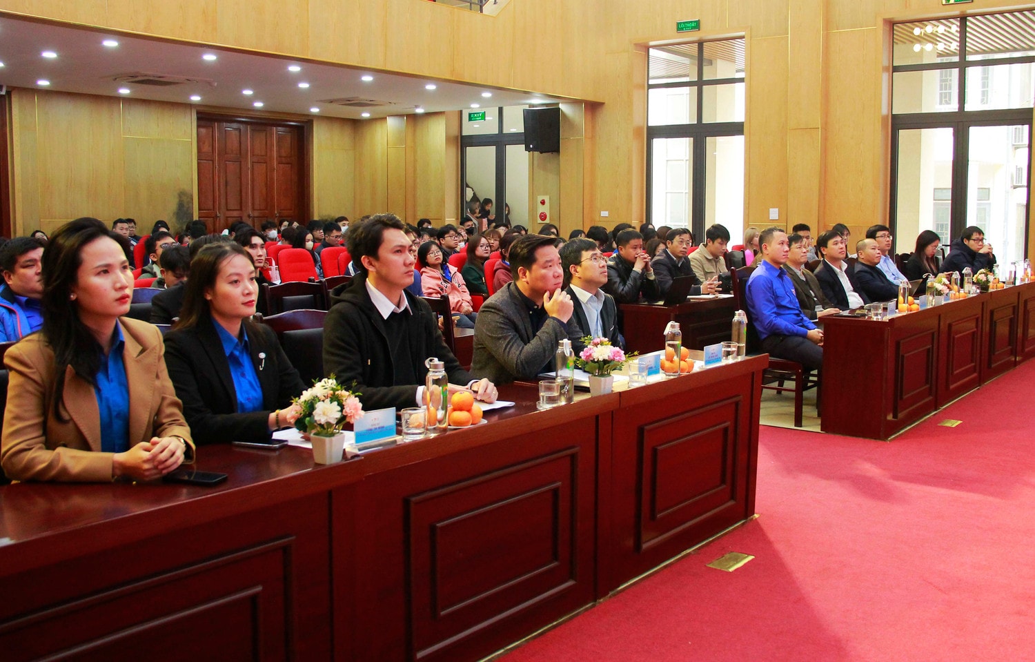 Các đại biểu tham dự diễn đàn Chung tay giảm thiểu rác thải nhựa -0