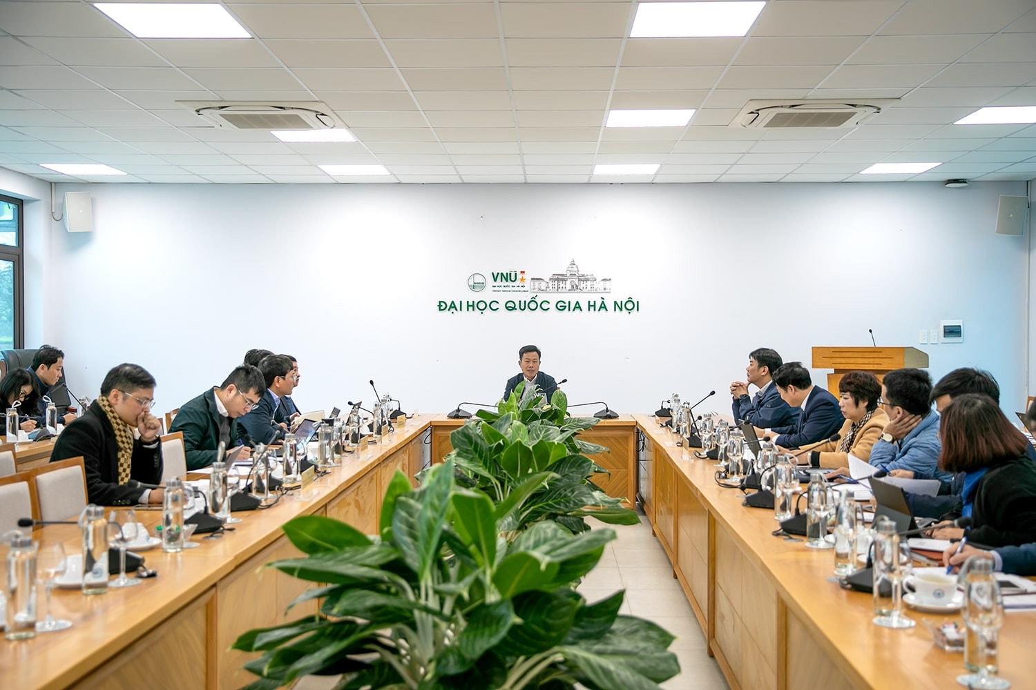 Đề nghị áp dụng thêm môn ngoại ngữ vào tổ hợp thi Đánh giá năng lực của Đại học Quốc gia Hà Nội -0