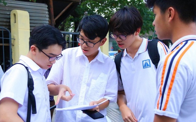 Đối tượng nào được xét tuyển thẳng vào lớp 10 trung học phổ thông? -0