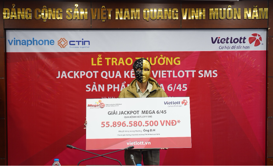 Người trúng Jackpot 55 tỷ đồng ủng hộ Quỹ Tâm Tài Việt 660 triệu đồng -0
