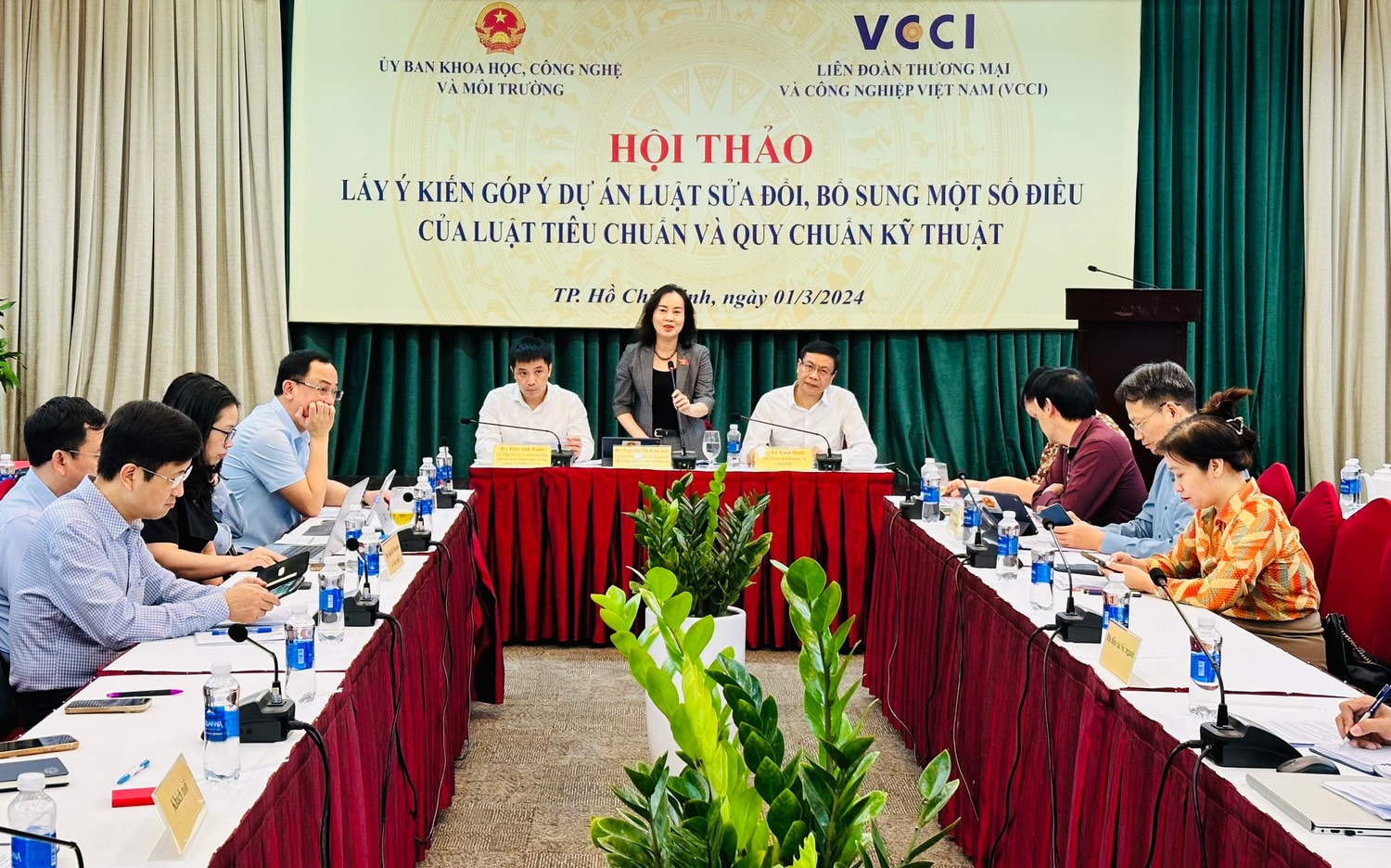 Quang cảnh hội thảo
