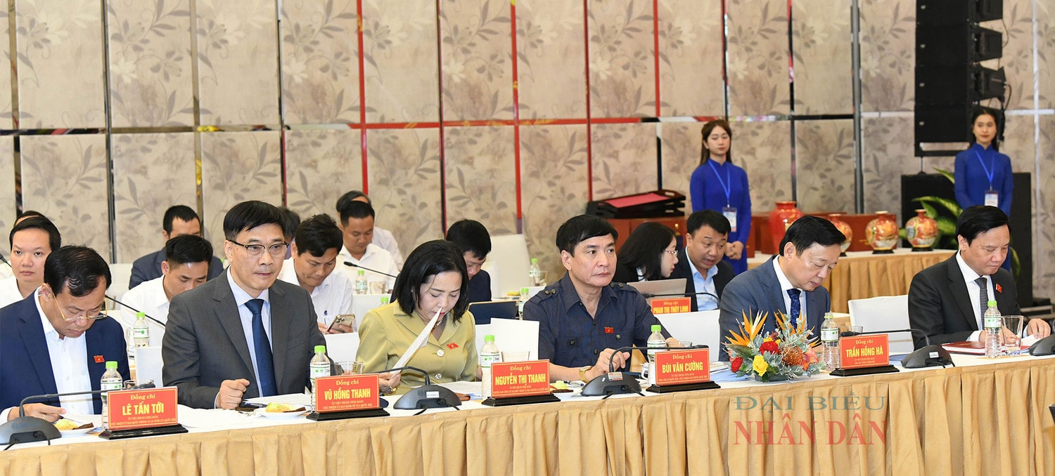 Chủ tịch Quốc hội Vương Đình Huệ làm việc với Ban Thường vụ Tỉnh ủy Khánh Hòa -0