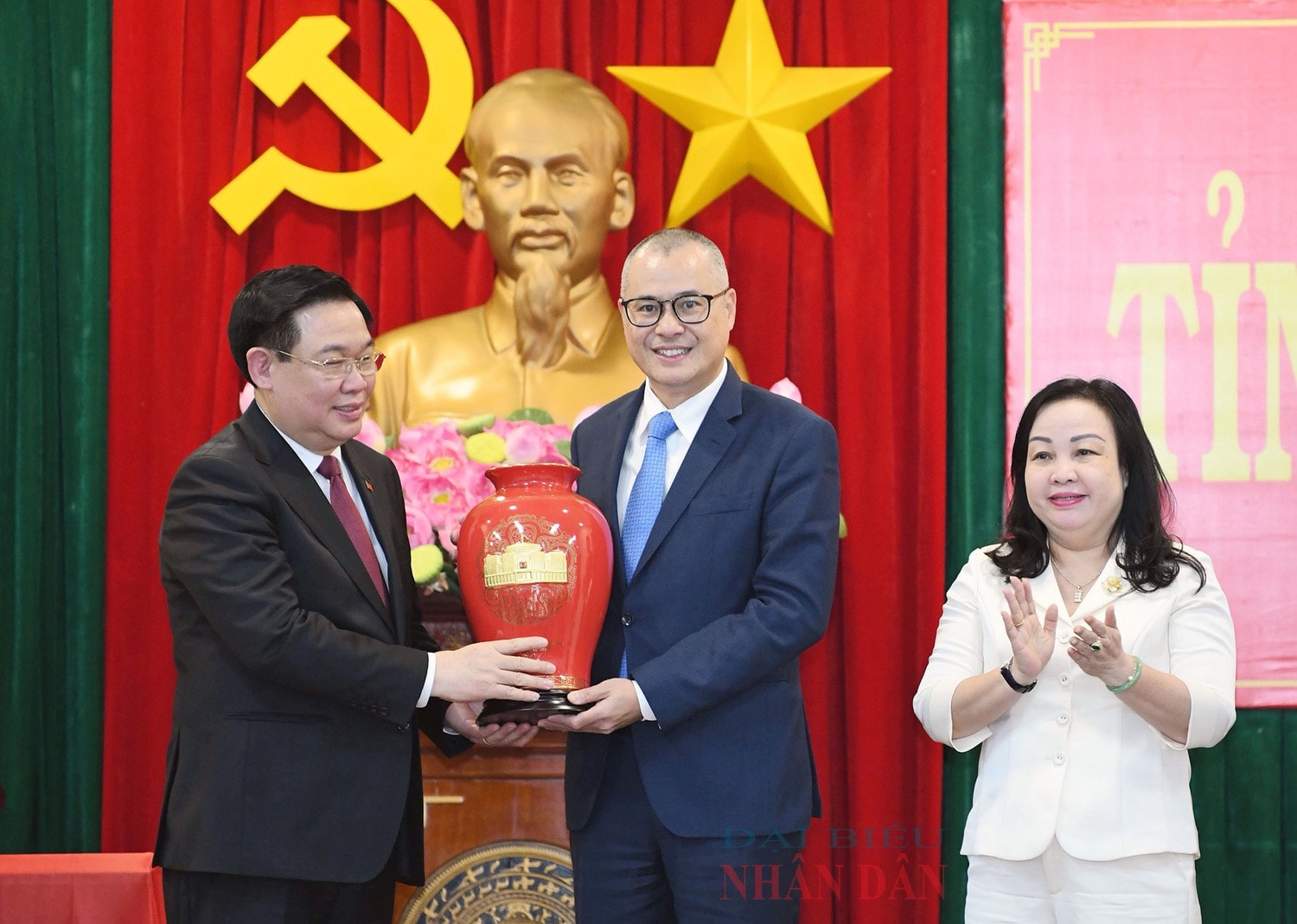 Chủ tịch Quốc hội Vương Đình Huệ: Có khát vọng lớn hơn, lạc quan hơn để Phú Yên luôn là mảnh đất 