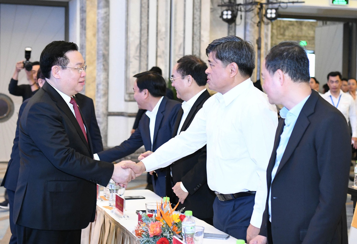 Chủ tịch Quốc hội Vương Đình Huệ dự lễ công bố Quyết định phê duyệt Đồ án Quy hoạch chung đô thị mới Cam Lâm, tỉnh Khánh Hòa